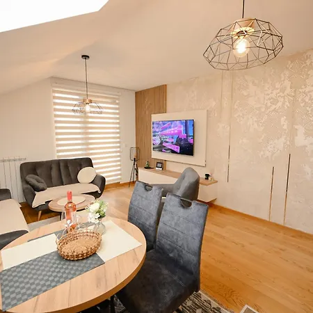 Erna Apartment