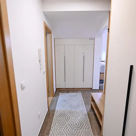 Erna Apartament